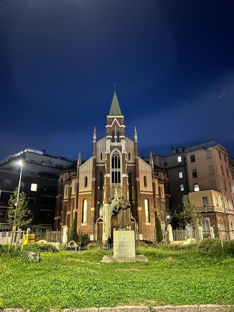 Champagne Suite Milano Exterior foto